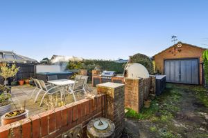 Garden & Garage - click for photo gallery